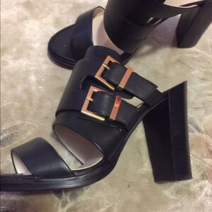 Kenneth Cole Sandal
